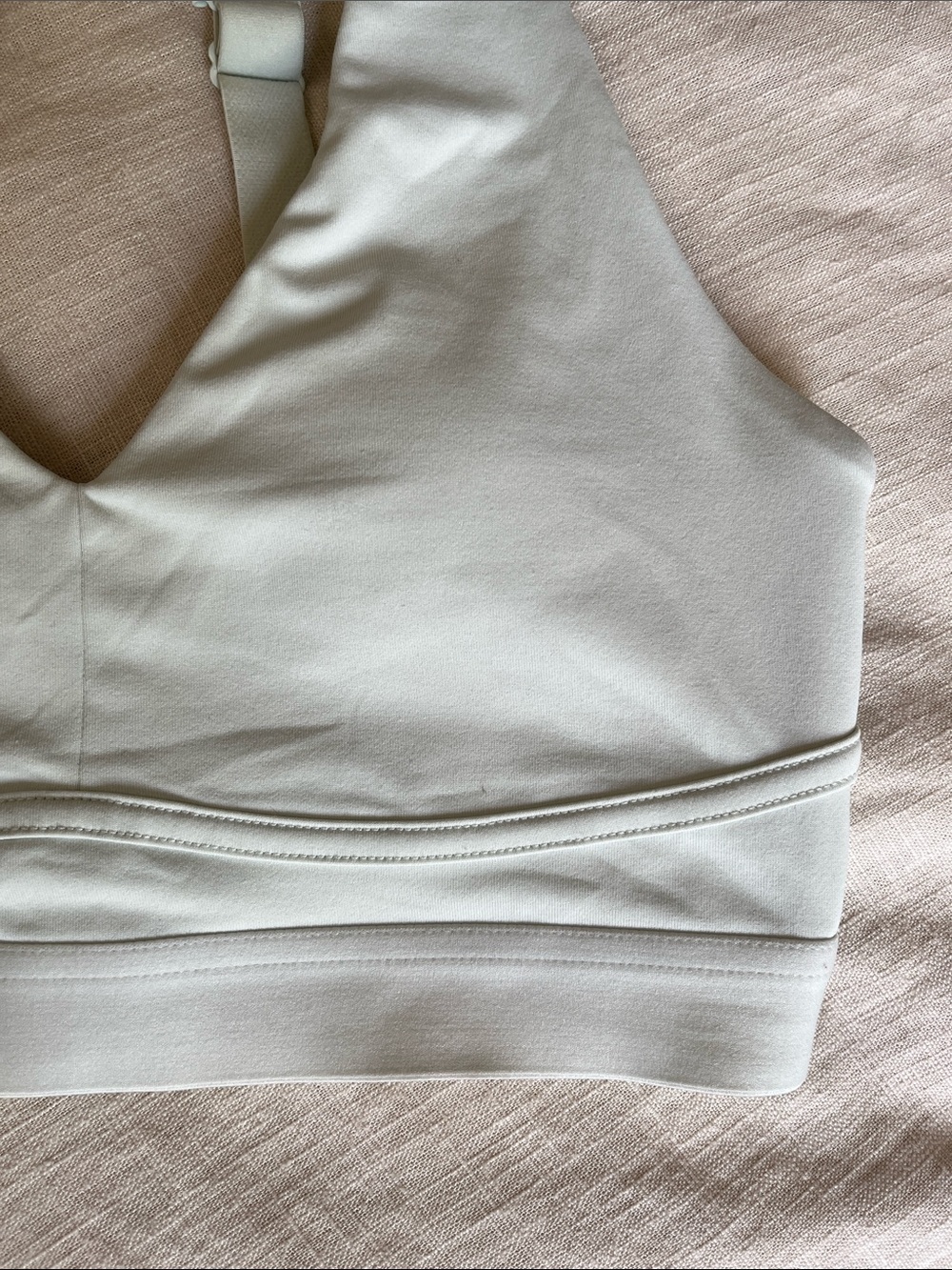 Fabletics Sports Bra - Picture 4 of 12